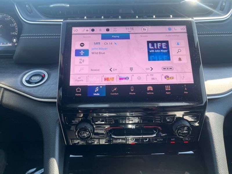 2025 Jeep Grand Cherokee L Limited 4x4