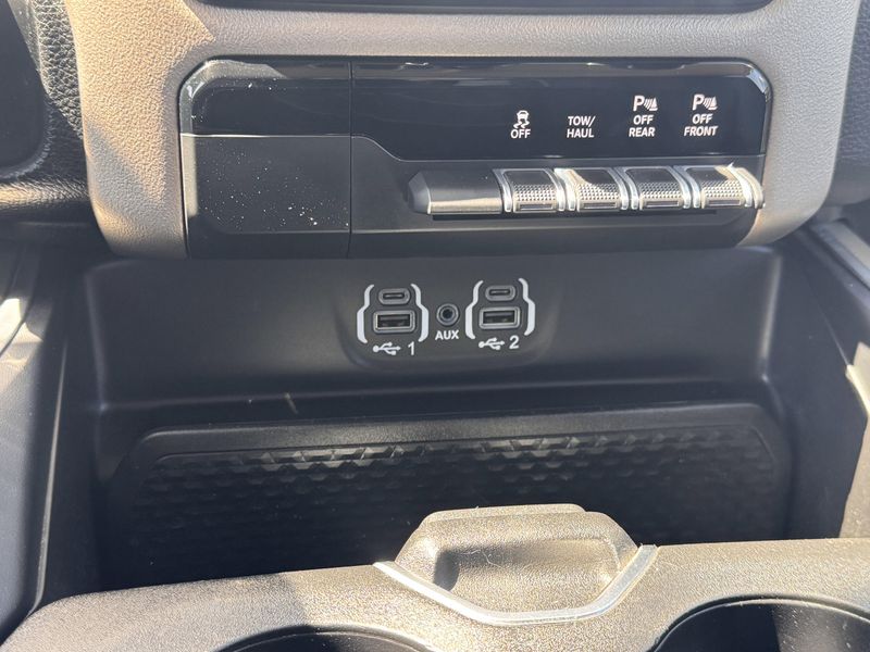 2021 RAM 1500 LaramieImage 23