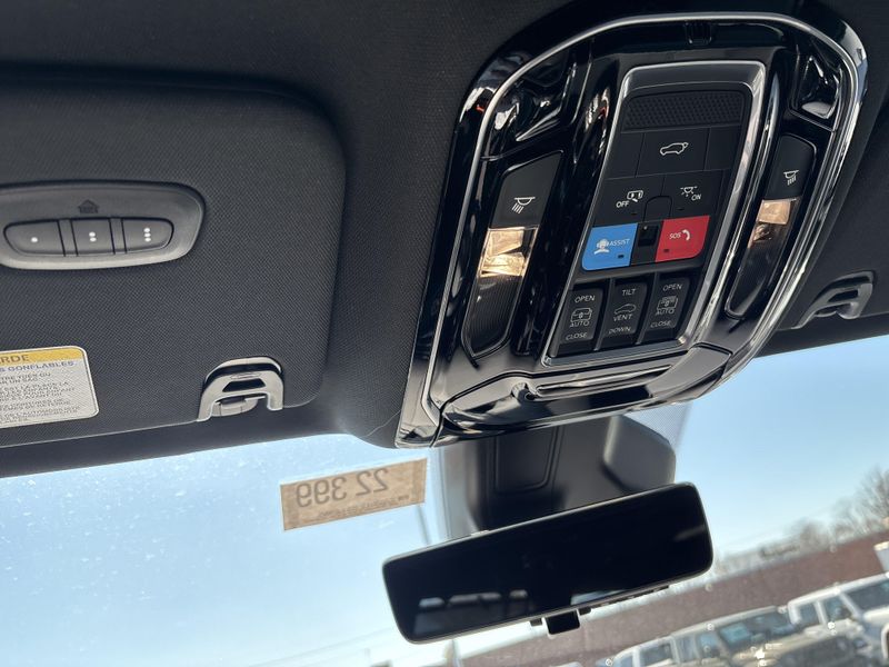 2026 Jeep Grand Wagoneer Summit Obsidian 4x4Image 49