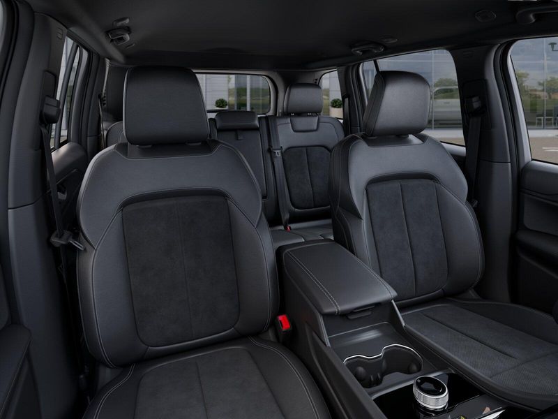 2025 Jeep Grand Cherokee Altitude 4x4