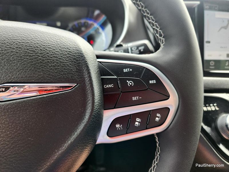 New 2026 Chrysler Voyager Lx