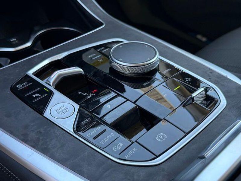 New 2026 BMW X7 xDrive40iImage 24