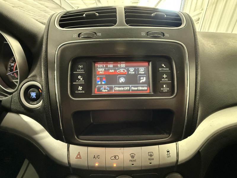 Used 2016 Dodge Journey SXTImage 31