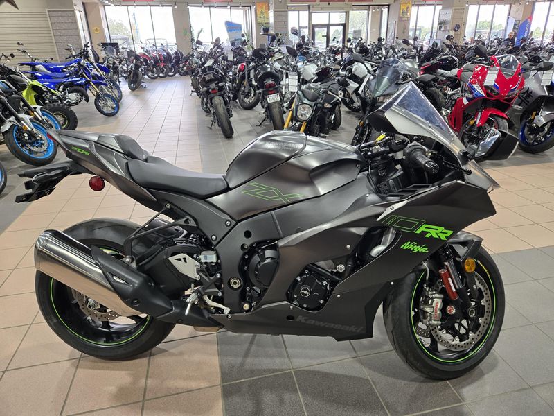 2025 Kawasaki NINJA ZX10RR ABS Image 2