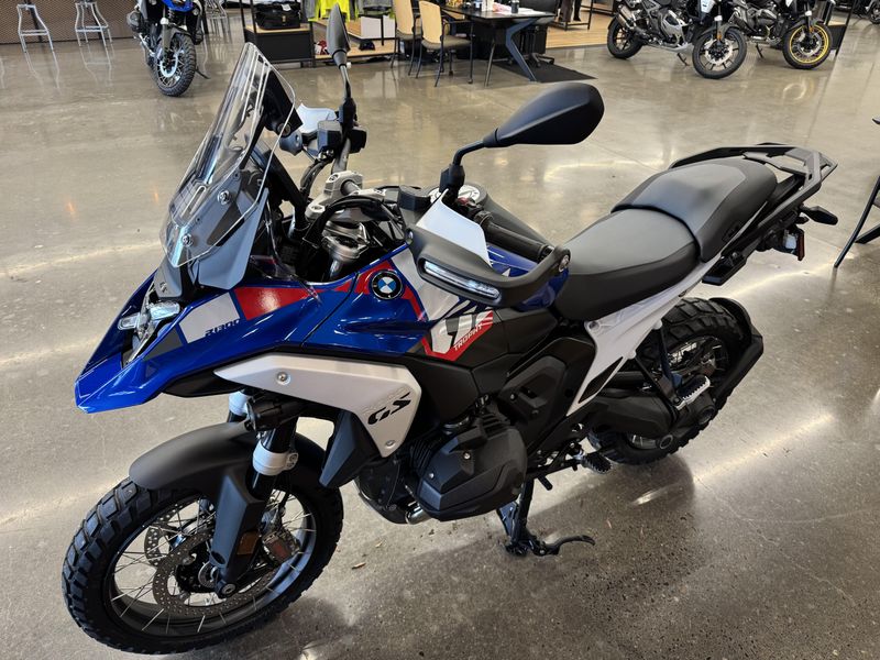 2025 BMW R 1300 GS - TROPHY - RACING BLUE METALLIC 
