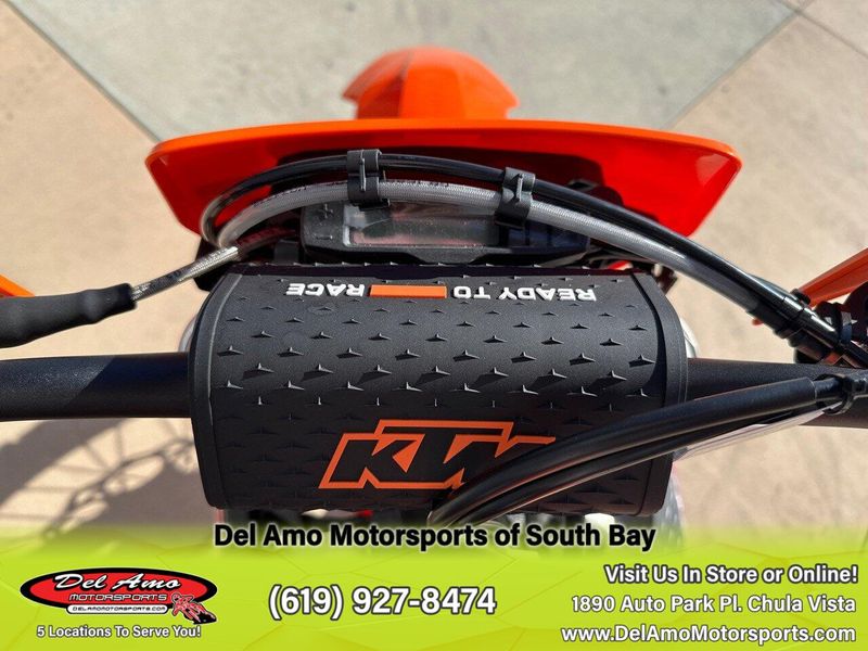 2024 KTM 500 XW-F  in a ORANGE exterior color. Del Amo Motorsports of South Bay (619) 547-1937 delamomotorsports.com 