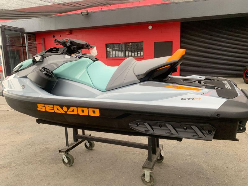New 2024 Sea-Doo GTI SE 130 (SOUND SYSTEM) Image 17