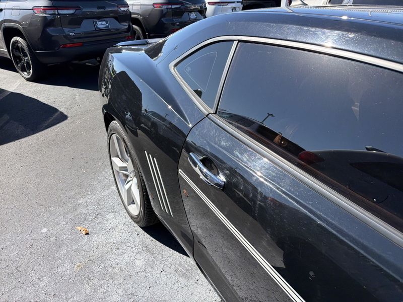 Used 2011 Chevrolet Camaro 2LTImage 5