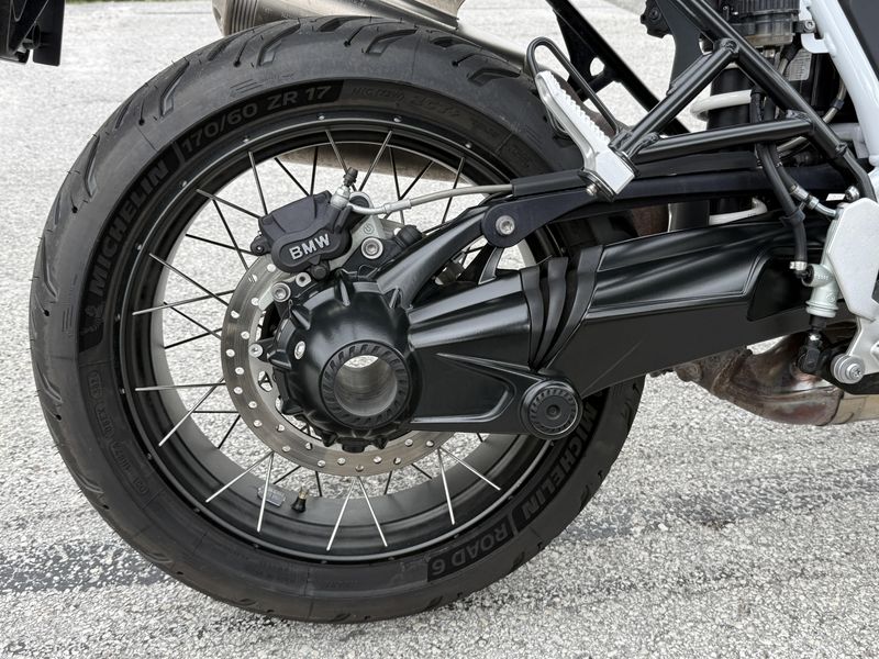 2023 BMW R NINE T SCRAMBLER
