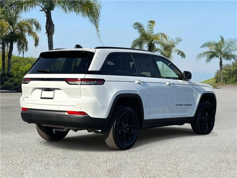 New 2026 Jeep Grand Cherokee Laredo Altitude 4x4