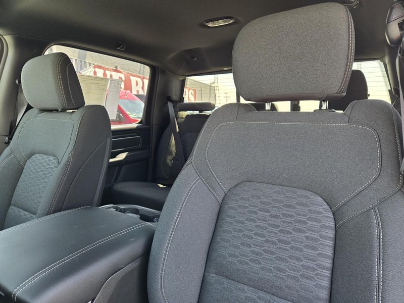 New 2026 RAM 1500 Big Horn Crew Cab 4x2 5'7' Box