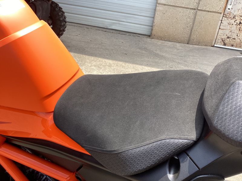 2024 KTM 1390 SUPER DUKE R EVO ORANGE Image 12