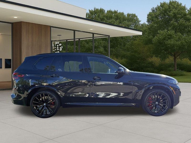 New 2026 BMW X5 M60iImage 6