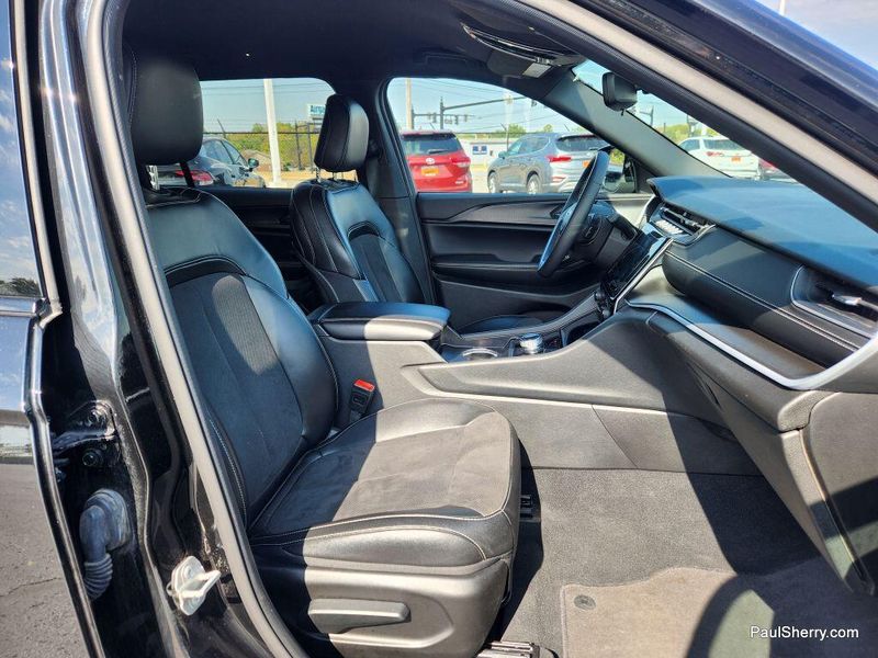 Used 2024 Jeep Grand Cherokee L Altitude