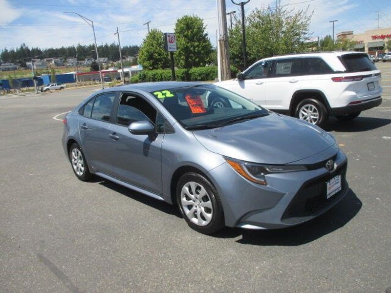 2022 Toyota Corolla LEImage 5