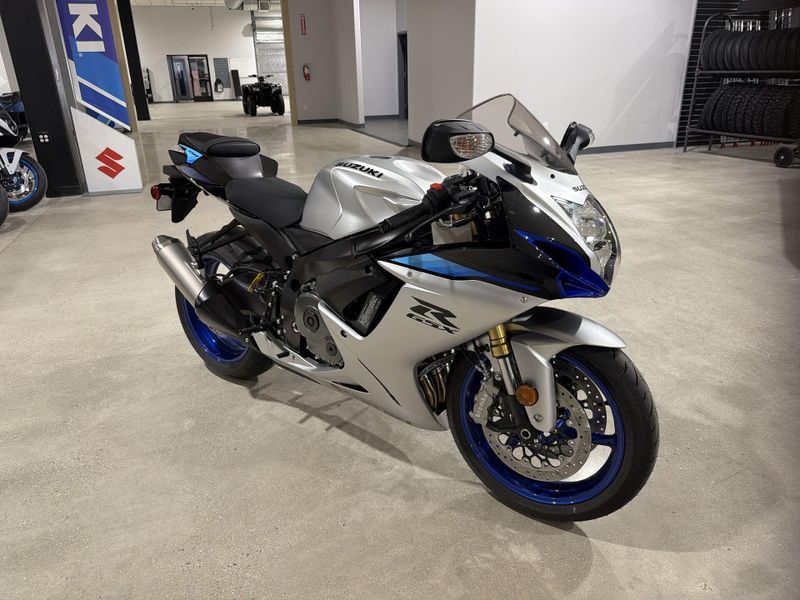 New 2026 Suzuki GSX-R750 Image 11
