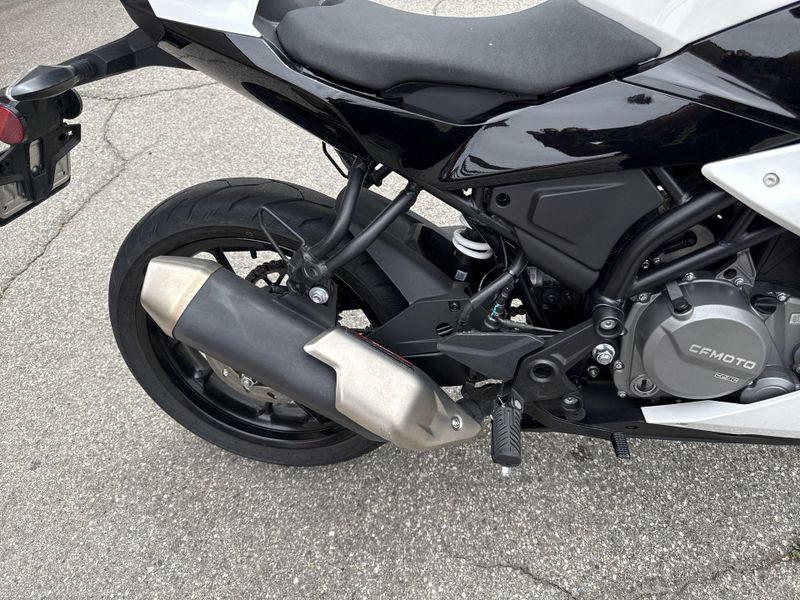 Used 2025 CFMOTO 300SS Image 15