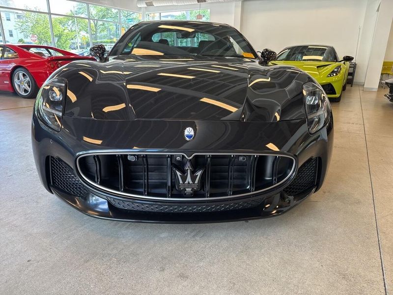 2024 Maserati GranTurismo Modena