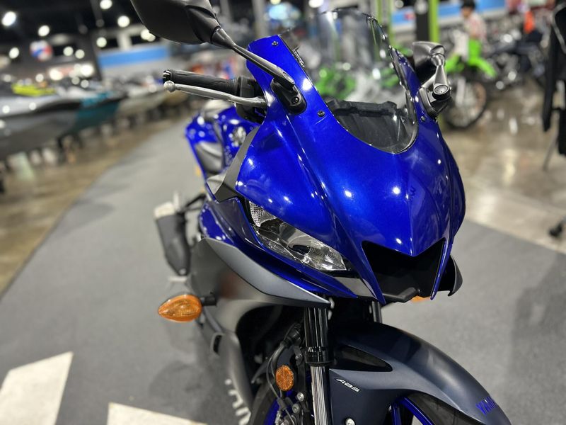 Used 2023 Yamaha YZF-R3 ABS Image 17