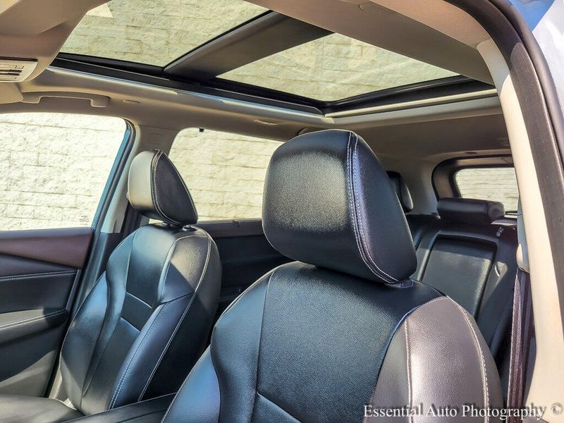 2023 Nissan Rogue SL photo 9