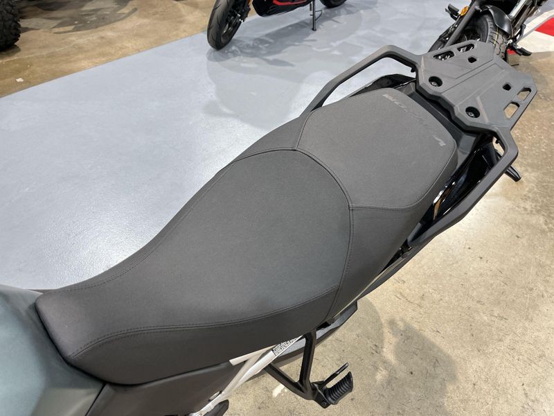 New 2024 Suzuki V-STROM 800 Image 14