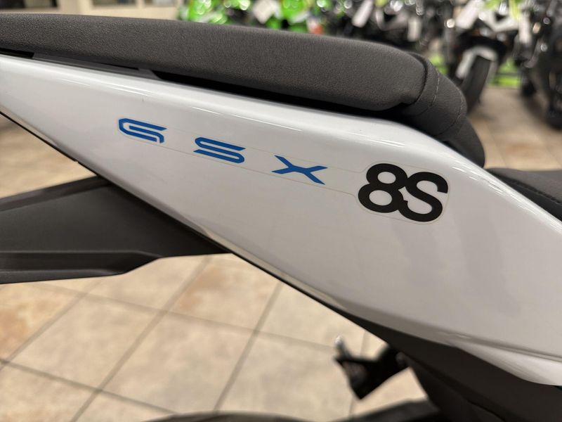 Used 2023 Suzuki GSX-8S Image 26