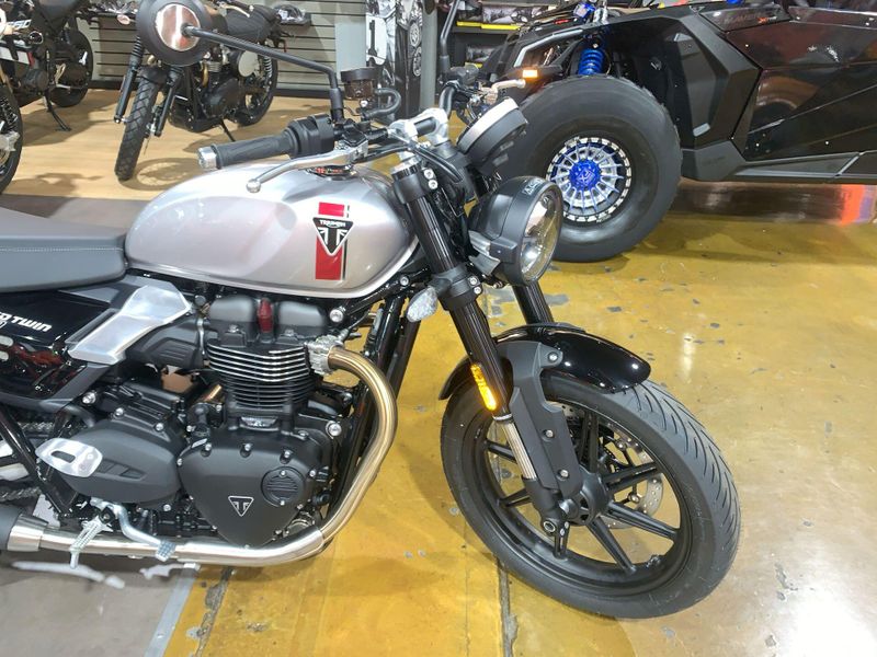 New 2025 Triumph SPEED TWIN 900 Image 10