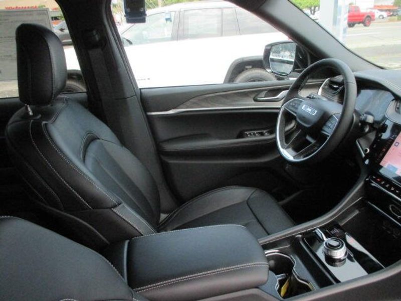 New 2026 Jeep Grand Cherokee Limited 4x4Image 26