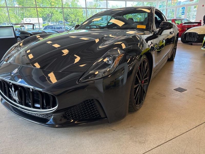 2024 Maserati GranTurismo Modena