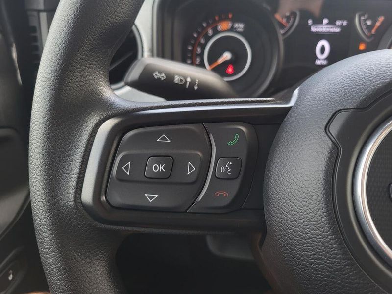 2025 Jeep Wrangler 4-door SportImage 9