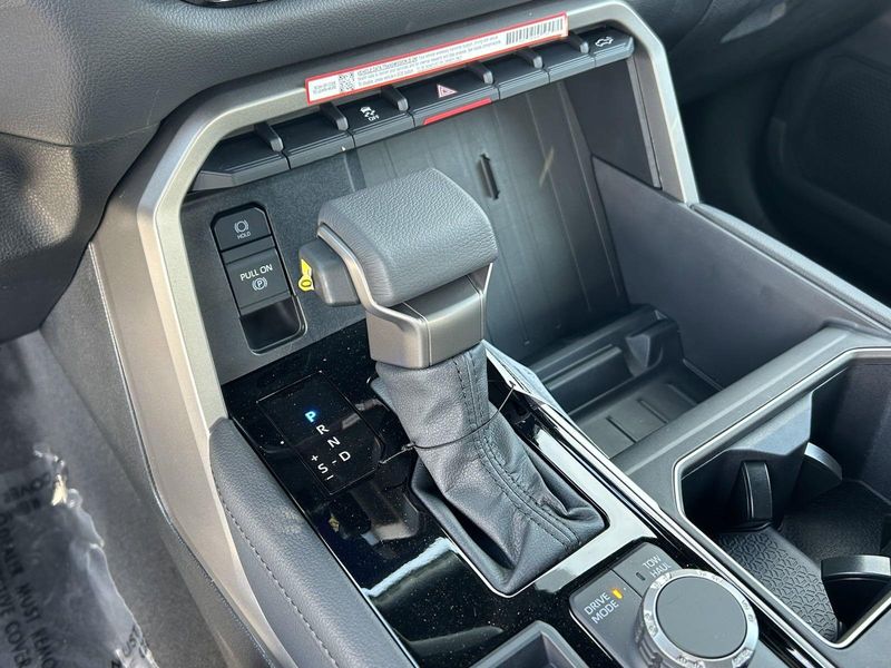 2025 Toyota Tundra LimitedImage 18