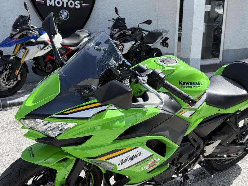 2025 Kawasaki Ninja 650 KRT Edition ABS