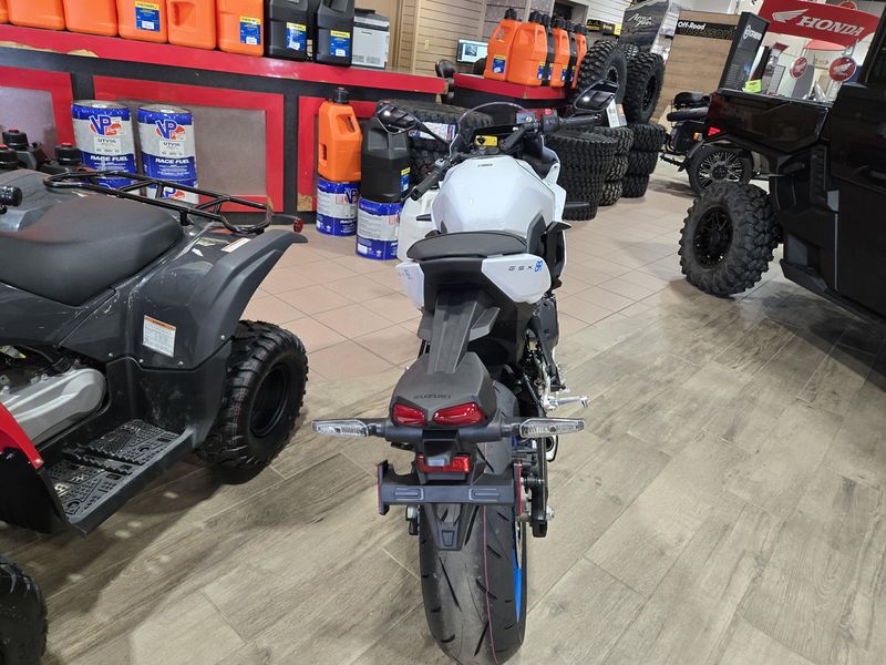 NEW 2026 SUZUKI GSX 8R Image 7