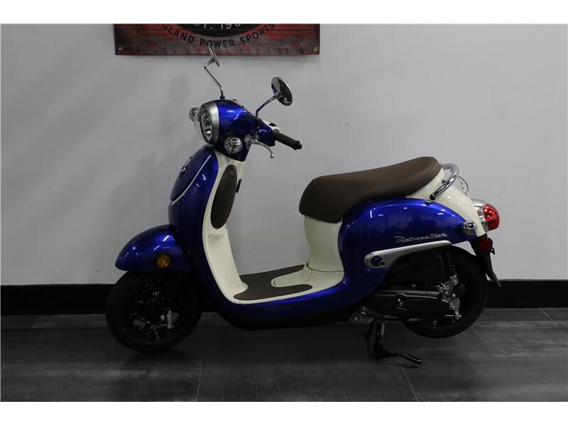 2009 Honda Metropolitan Image 3
