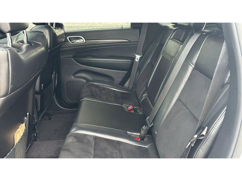 Used 2015 Jeep Grand Cherokee AltitudeImage 9