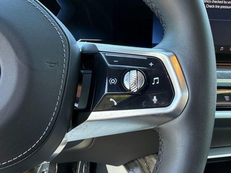 Used 2023 BMW i7 xDrive60Image 23