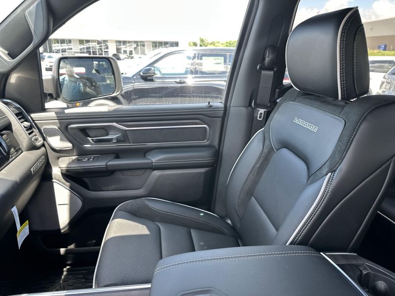 New 2025 RAM 1500 Laramie Crew Cab 4x4 5