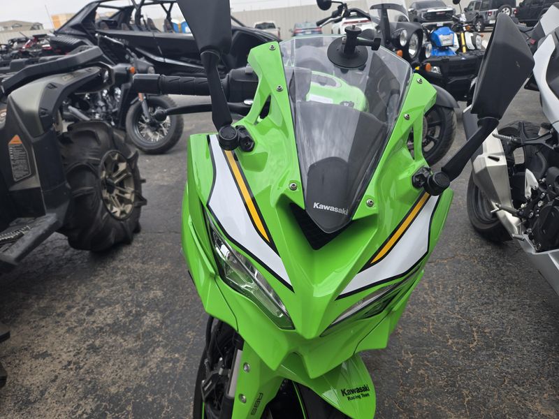 USED 2025 KAWASAKI NINJA ZX-4RR ABS Image 8