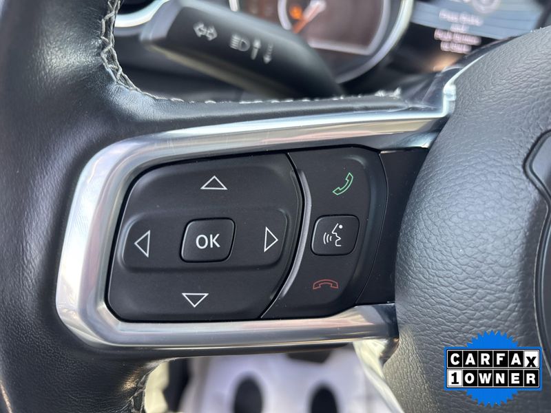 Used 2022 Jeep Gladiator OverlandImage 25