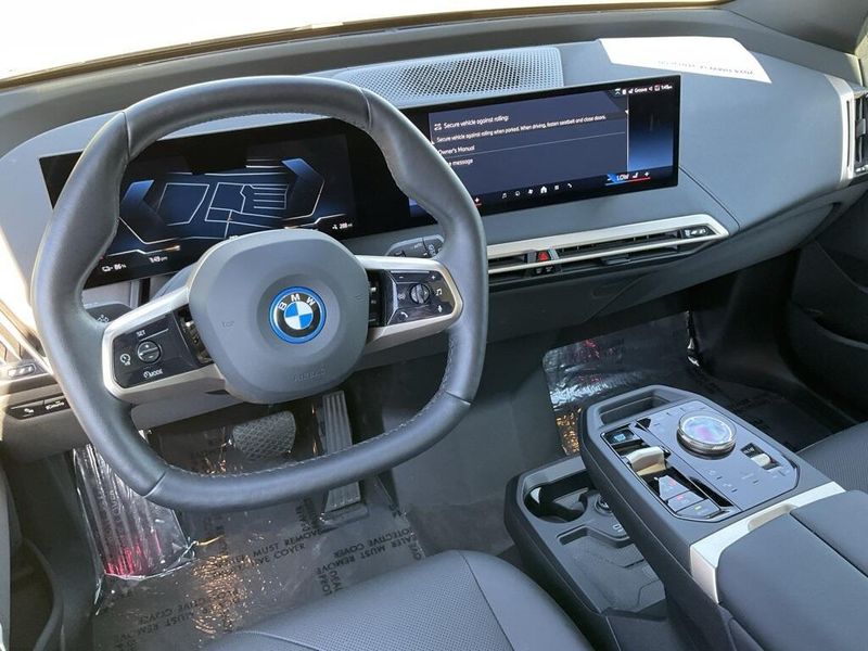 2024 BMW iX xDrive50Image 29