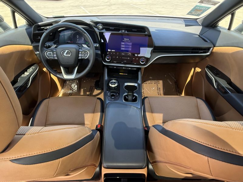Used 2025 Lexus RZ 300e PremiumImage 30