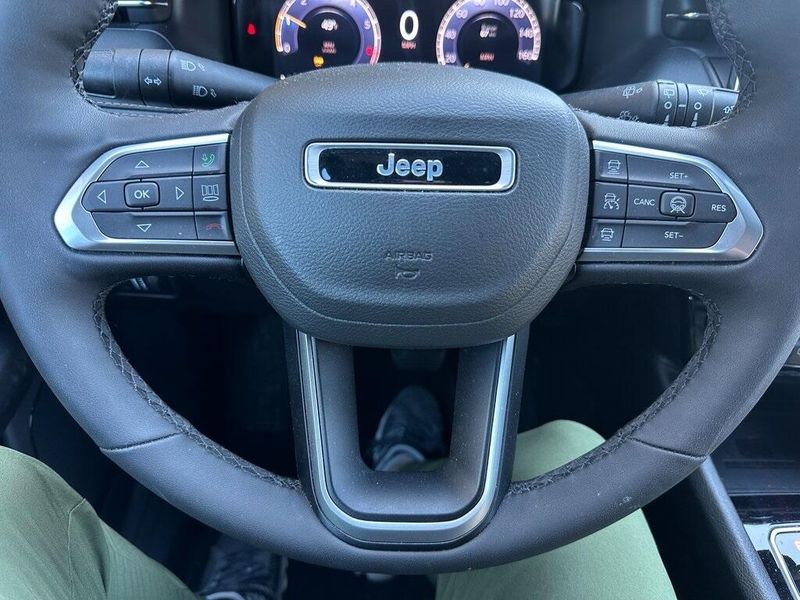 2023 Jeep Compass Red EditionImage 3