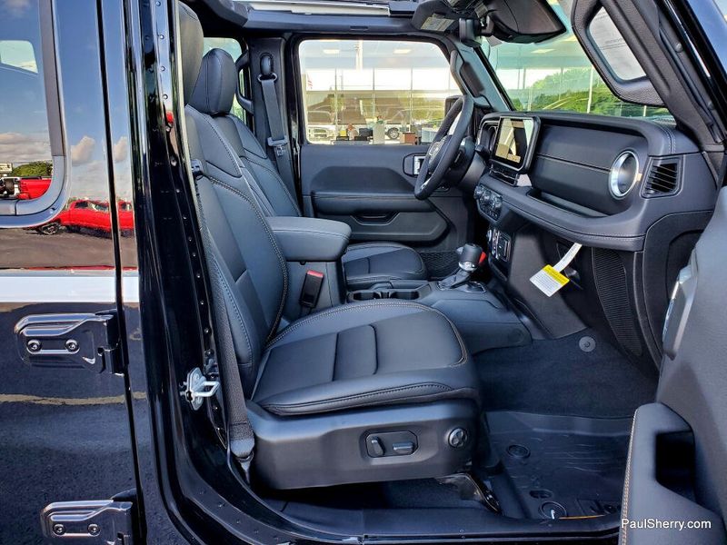 New 2026 Jeep Wrangler 4-door Sahara