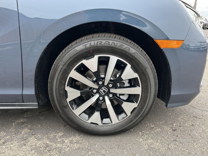 2025 Honda Odyssey EX-LImage 31