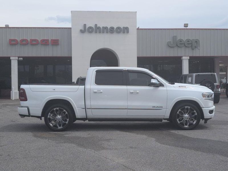 2023 RAM 1500 LimitedImage 2