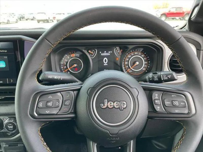 2024 Jeep Wrangler Unlimited Sport RHD photo 15