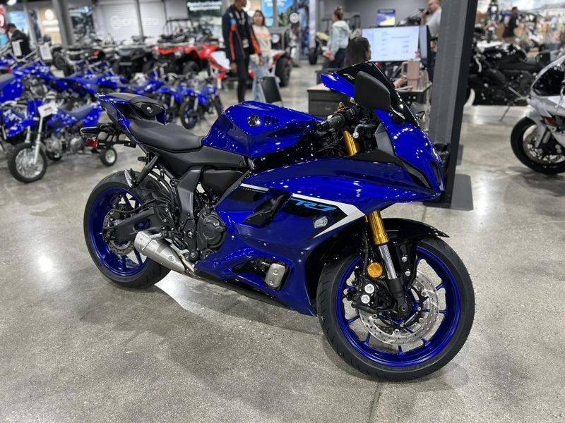 2025 Yamaha YZF-R7 Image 1