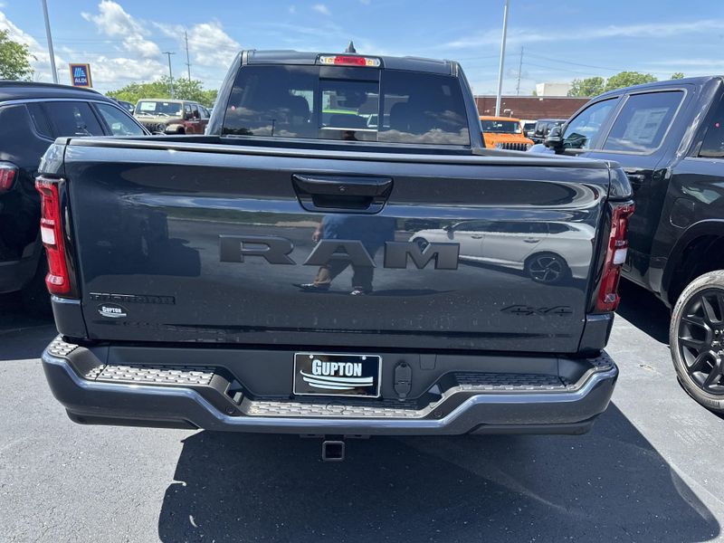 2025 RAM 1500 Big Horn Crew Cab 4x4 5
