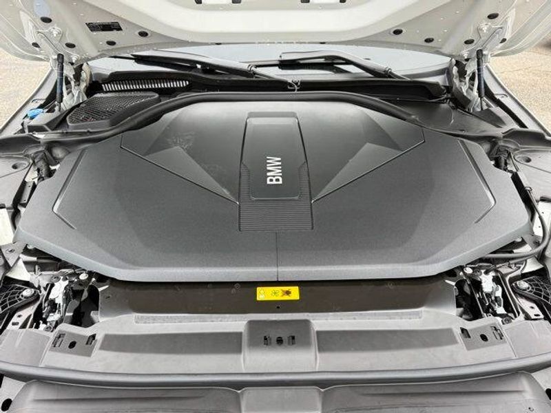 Used 2025 BMW i5 xDrive40Image 31