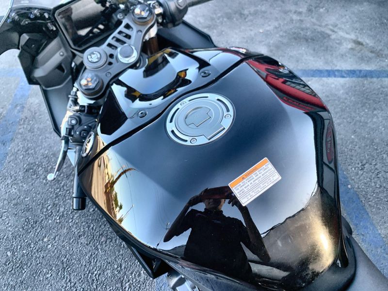 New 2025 Yamaha YZF-R9 Image 16